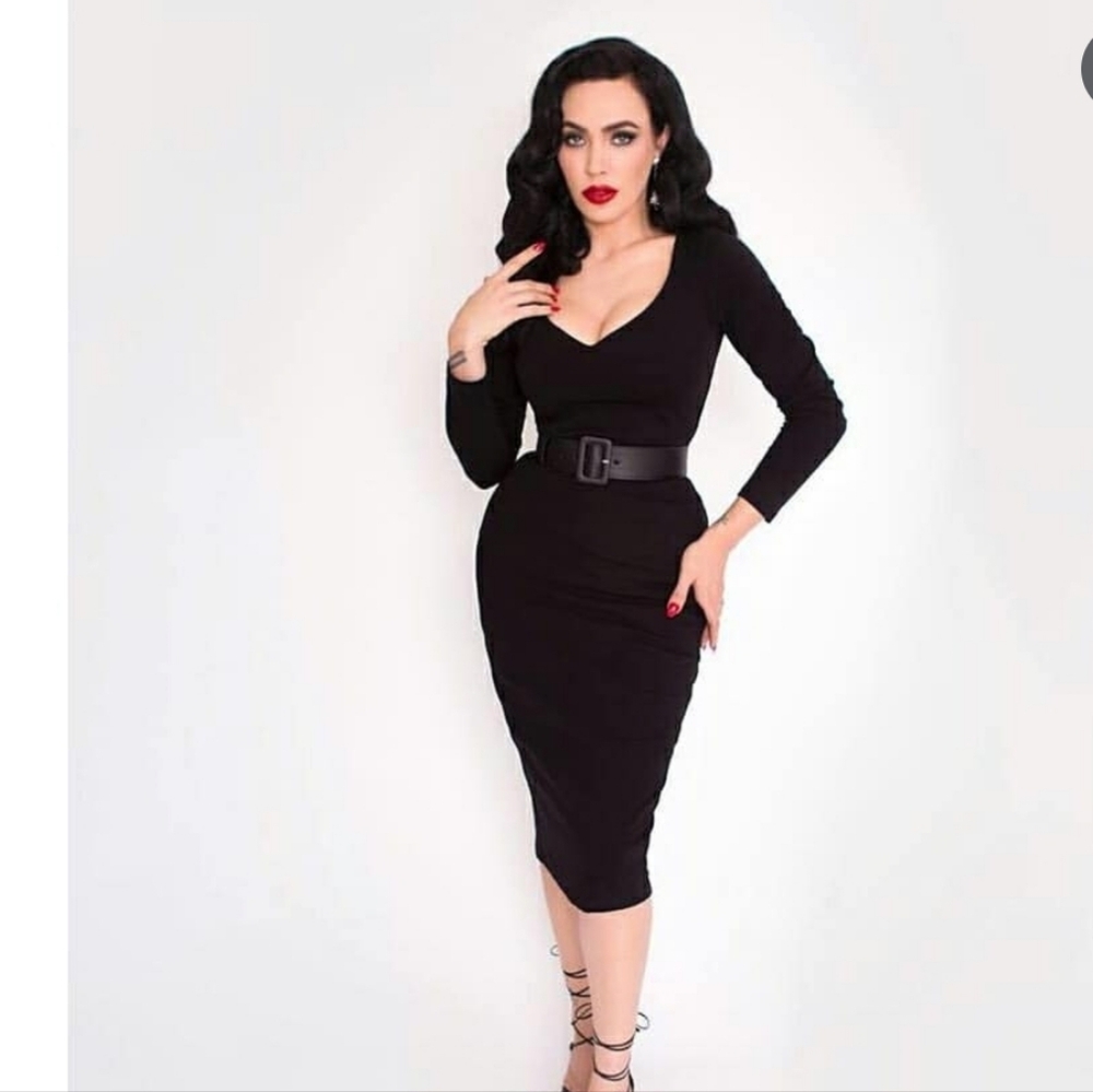Elegant Black Midi Dress
